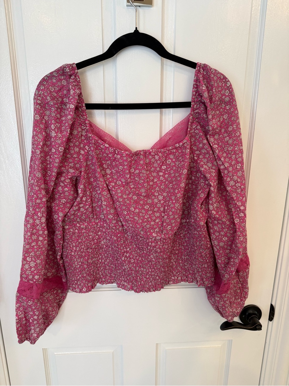 American Eagle Pink Floral Peasant Blouse NWT - Picture 5 of 5